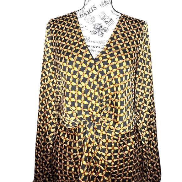 Mink Pink LARGE Gold Patterned Front Bunch Snap V Neck Valentina Mini Dress - Picture 9 of 15